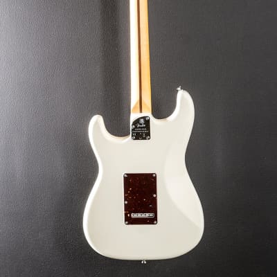 Fender American Professional II Stratocaster – Olympic White w/Maple image 5