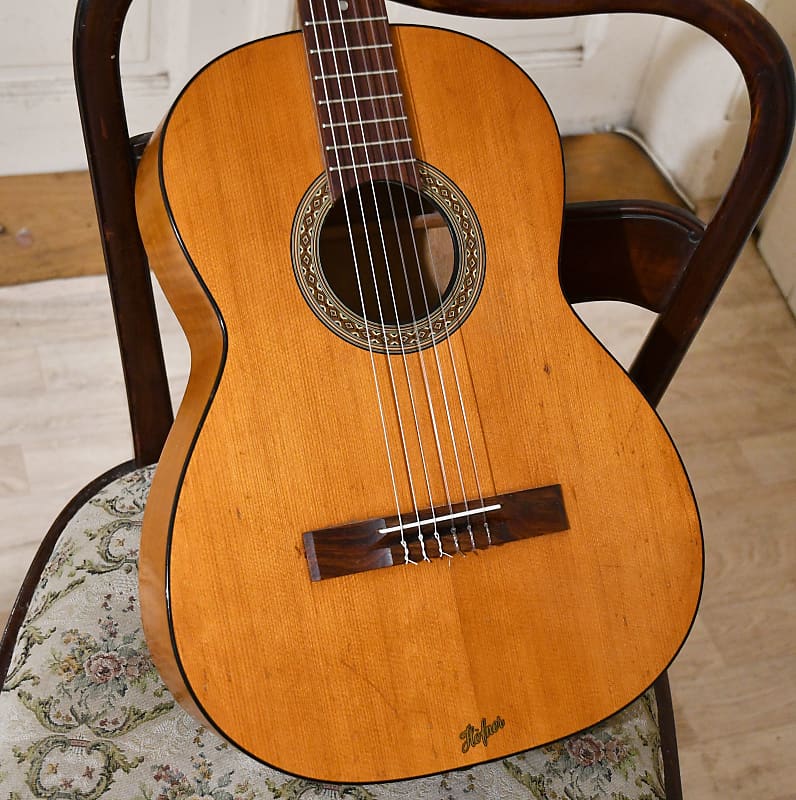 Vintage Hofner 5120 Classical Guitar Solid Spruce Mahogany Neck Great Condition and Sound