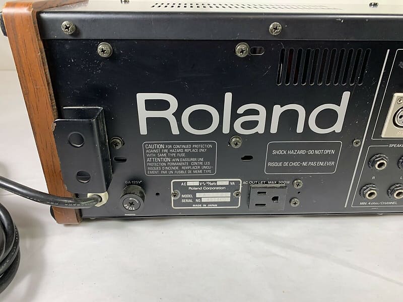 Roland PA-150 Stereo 8 Channel Mixing Amplifier