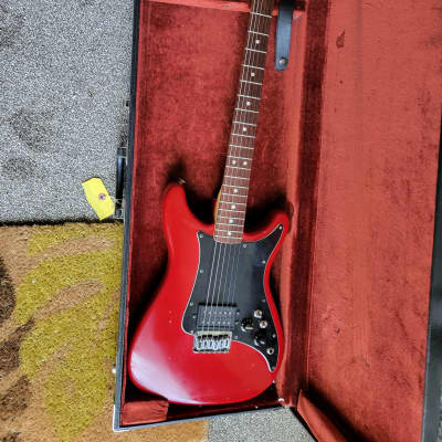 Vintage 1981 Fender Lead 1 Electric Guitar w/ Original Hard Vintage 1981 Fender Lead 1 Electric Guitar w/ Original Hard