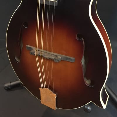 Loar LM-310F F-Style Mandolin Hand-Carved "Honey Creek" Vintage Brown Burst image 4