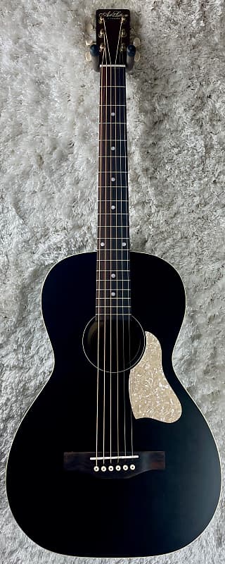 【極美品】Art&Lutherie Roadhouse Faded Black Roadhouse Faded Black | Art and Lutherie