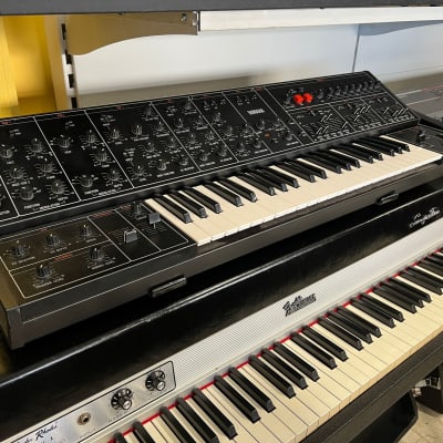 Yamaha CS-30 Monophonic Synthesizer 1977 - 1980 - Black