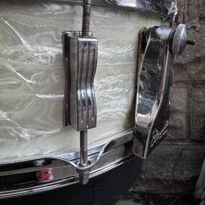 Ludwig WFL Buddy Rich Model Super Classic Snare Drum - White Marine Pearl Transition Badge Dec. 4 image 7