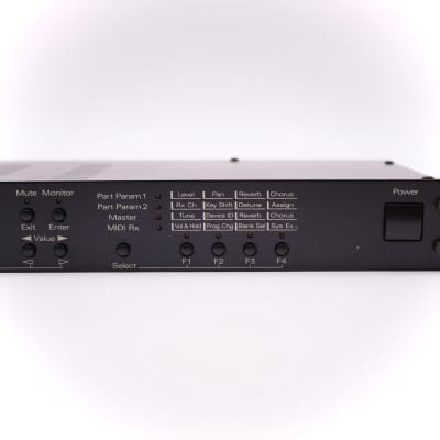 Roland M-GS64 サウンドエクスパンション 中古実働機 Roland M-GS64 64 Voice Module Sound Expansion Module VINTAGE