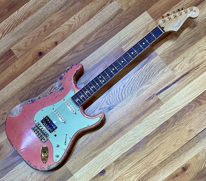 Heavy Relic Fender Stratocaster Build  - Pink - Dream Guitar imagen 1