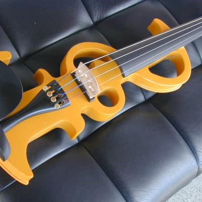 Berkeley Practice Silently Electric Violin w/ Full Acoustic Resonance image 1