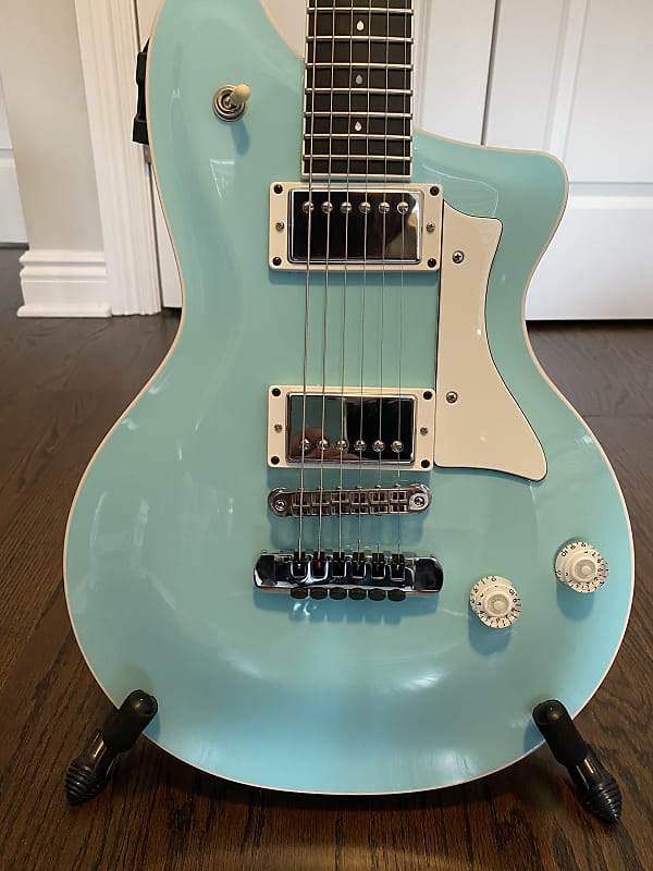 Washburn P4 2012 Tiffany Blue