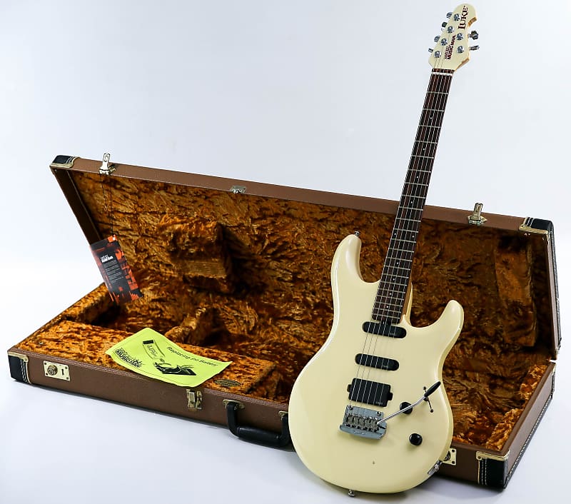Ernie Ball Music Man Luke 2005 Ltd Edition Steve Lukather