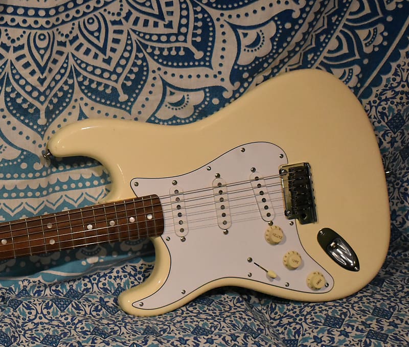 2012 Fender USA Lefty Olympic White Stratocaster Build image 1