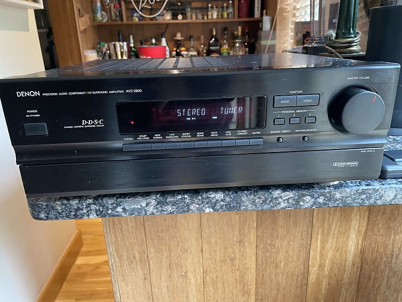 Denon AV SURROUND AMPLIFIER AVC_2800 late 1990's - BLACK