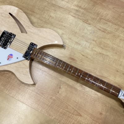 Rickenbacker 330/12 12-String Electric Guitar MapleGlo (21 Fret Version) image 7