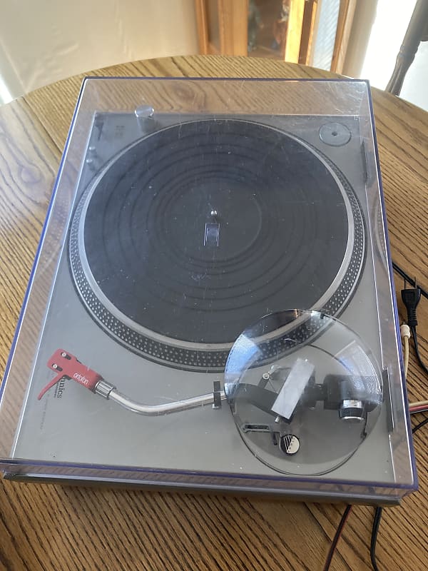 Technics SL-1200 1972 - Silver  			