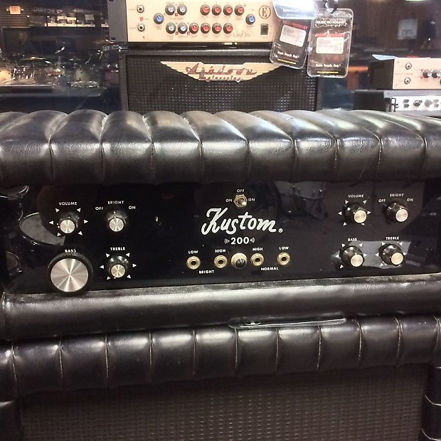 Kustom K200B1 Bass Amp 100 Watts Reverb