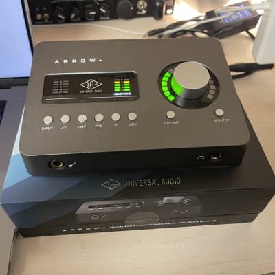 Universal Audio Arrow 2x4 Thunderbolt 3 Interface with Solo DSP 