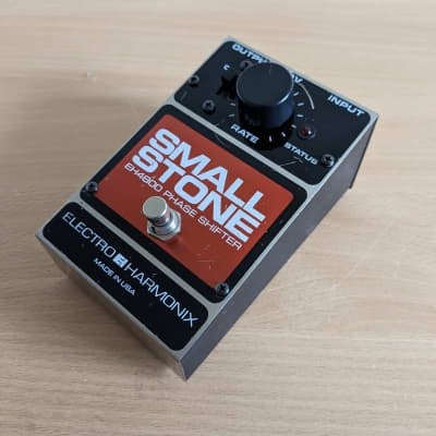 Electro-Harmonix Small Stone EH4800 Phase Shifter | Reverb