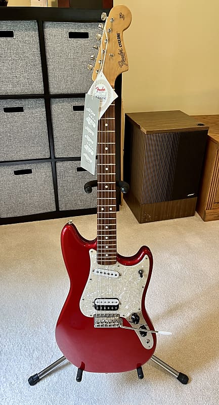 Fender Deluxe Series Cyclone 2005 Candy Apple Red w/ Original Packaging image 1