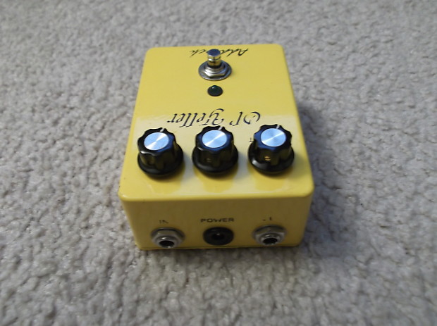 公式の  Addrock Reverb | Overdrive Yeller Ol' ギター