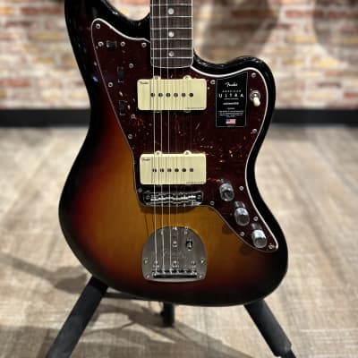 Fender American Ultra Jazzmaster - Ultraburst image 3