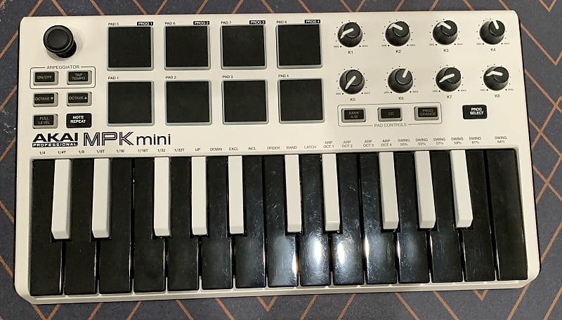 Akai MPK Mini MkII 25-Key MIDI Controller w/Gator Case/Midi USB image 1