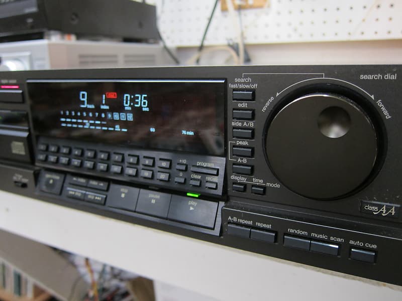 Technics SL-P770 CD Player Top Line, Class AA, Ex Sound, Built,Nice, Japan,  120/220V 1988 Dark Gray