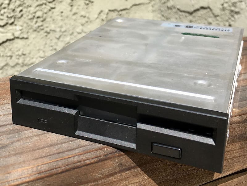 O1/WFd Floppy Disk Drive Reverb