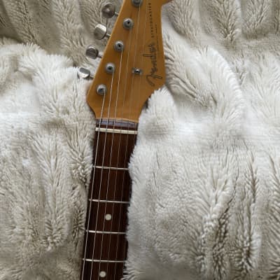 Fender Stratocaster ST-62 MIJ 1997 - Red image 3