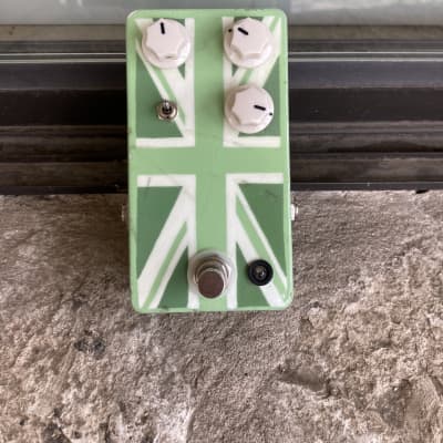 JHS Morning Glory V3 hand painted Union Jack British Flag green Bluesbreaker style electric guitar pedal image 3