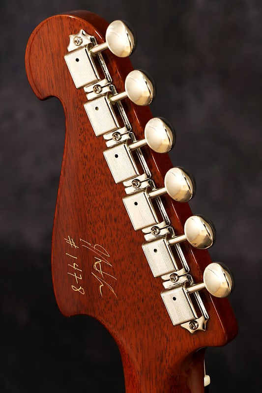 Knaggs Guitars / Influence Series Kenai HSS Severn head