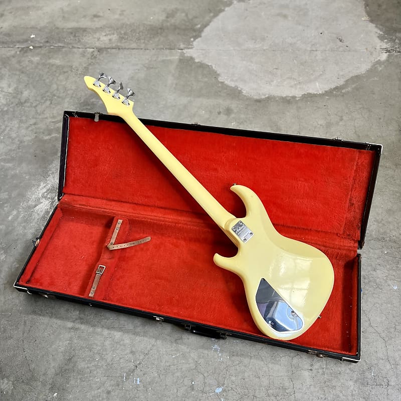 Bass Guitar Review & Pre-shipment Sound Test: Aria Pro II