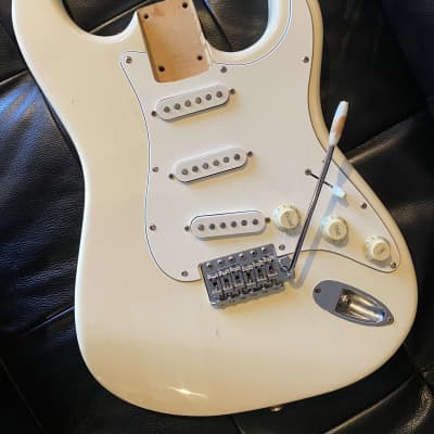 Greco SE500 Super Sound Strat 1978 Metallic Red+Hard Case Greco SE500 Super Sound Strat 1978 Metallic Red+Hard Case