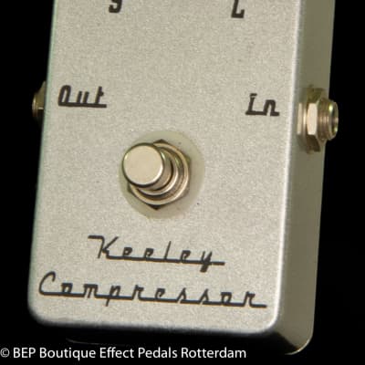 Keeley Compressor 2 Knob s/n 5224 USA signed by Robert Keeley, as used by Matt Bellamy MUSE image 5