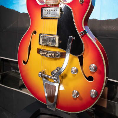 Ventura 1960's Electric Guitar  (no case) image 17