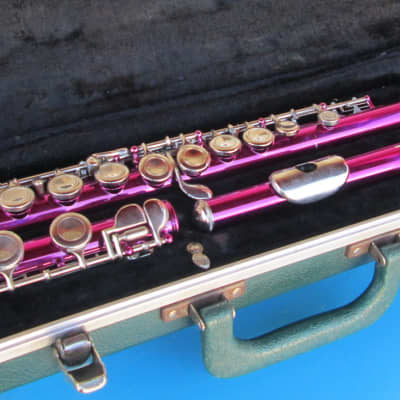 hot pink flutes