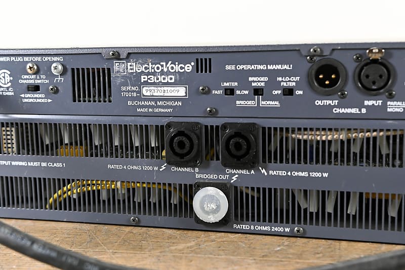 EV P3000 Precision Series アンプ EV/Electro-Voice P3000 Power Amp Precision Series 170018