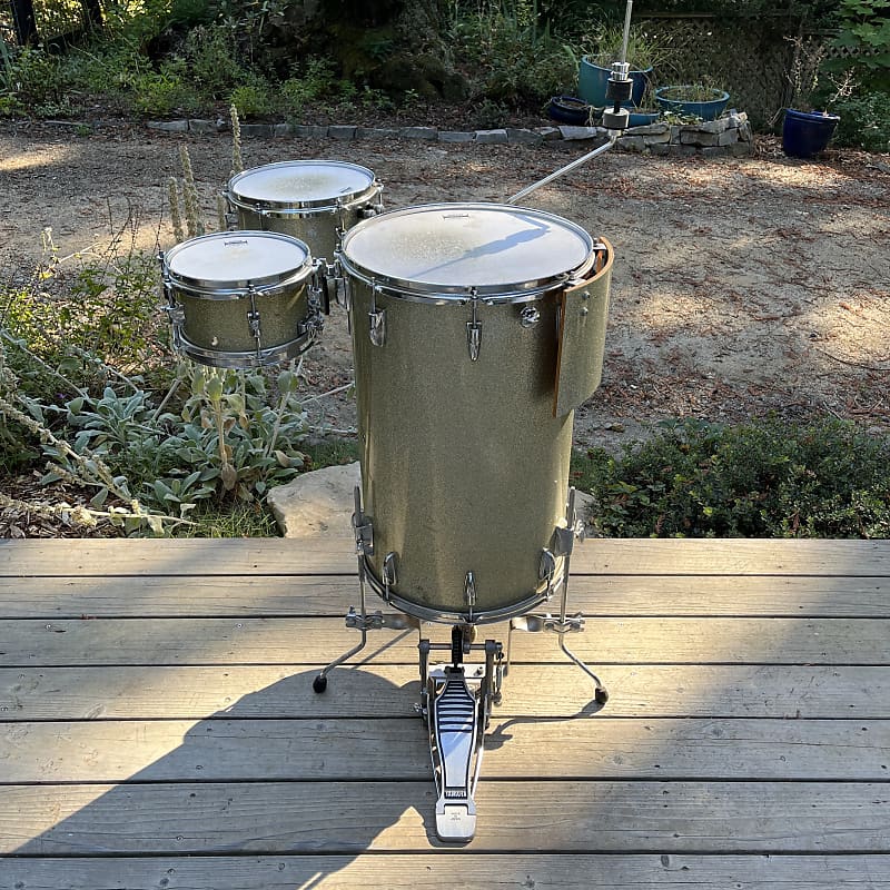 Yamaha Club Jordan Cocktail Drum kit • Early 2000s • Silver | Reverb