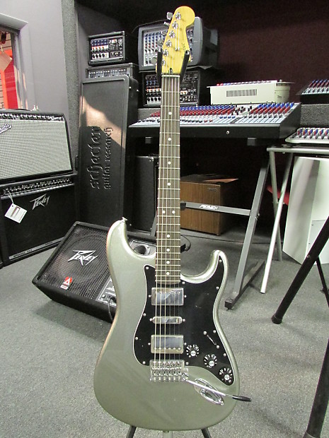 Fender blacktop stratocaster hsh best sale