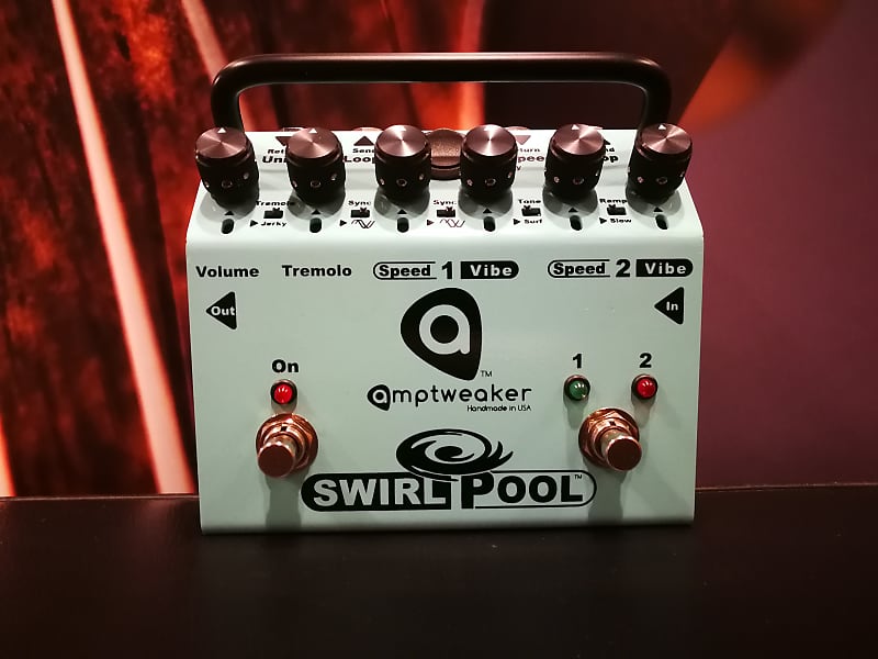 Amptweaker SwirlPool - 2-Speed Tremolo & Vibe