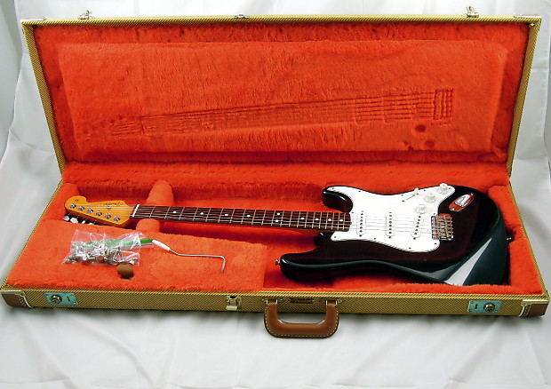 FENDER 1997 American Vintage 62 Stratocaster Reissue w/Case