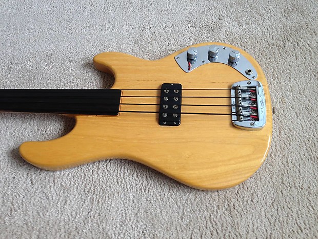 G&l fretless bass for clearance sale