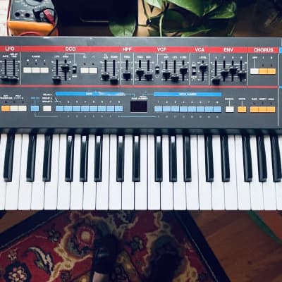 Roland Juno-106 61-Key Programmable Polyphonic Synthesizer | Reverb