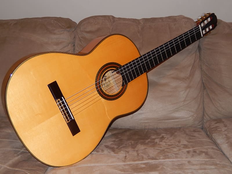 HAND MADE - ARIA A100F - POWERFUL & ABSOLUTELY TERRIFIC FLAMENCO CONCERT GUITAR image 1