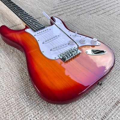 Washburn エレキギター グラデーションピンク グラデーションカラー | Sago New Material Guitars