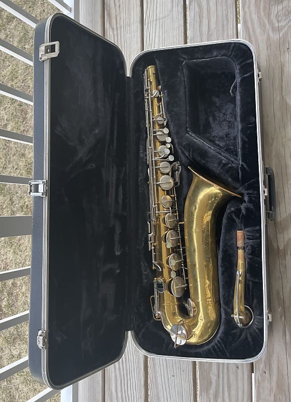 Bundy 1970s Tenor Saxophone Reverb 7052