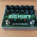 Electro-Harmonix Deluxe Bass Big Muff Pi Distortion / Sustainer 2012 - Present - Black / Green