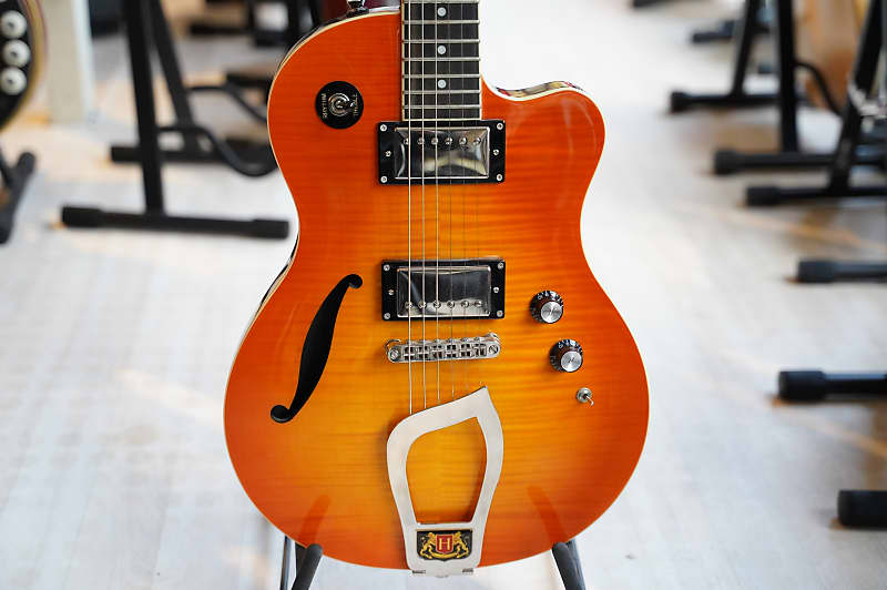 Hagstrom d2f store