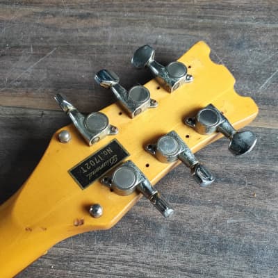 1970's Aria Diamond 1702T Mosrite Style Vintage Guitar (Made