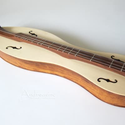 Deluxe Emma Arched Mountain Dulcimer - 4 String image 3