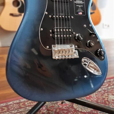 Fender American Pro II Stratocaster HSS RW image 2