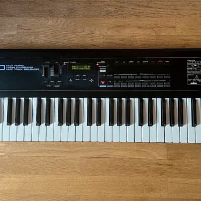 Roland D-20 61-Key Multi-Timbral Linear Synthesizer / Multitrack Sequencer 1988 - 1992 - Black